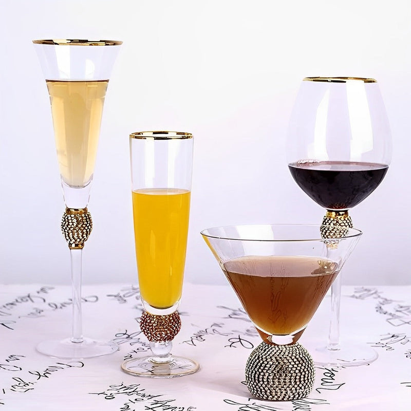 Taça Gisele - Aro de Diamantes e Bordas de Ouro